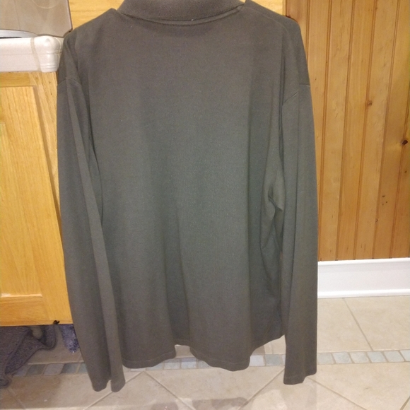 Long sleeve pullover shirt - Picture 2 of 3